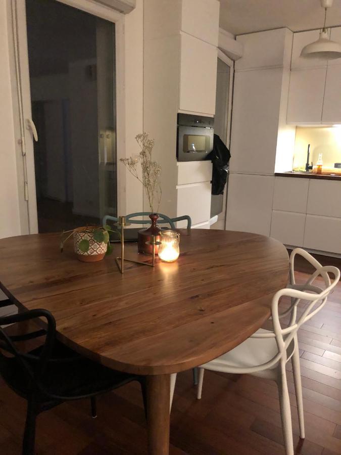 Bel Appartement Avec Terrasse ป็องแต็ง ภายนอก รูปภาพ